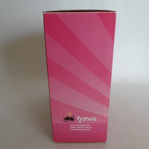 RARE NEW 2003 9” SCARY GIRL BUNNY BUNNIGURU EGG DESIGNER URBAN ART VINYL FIGURE - Picture 11 of 16